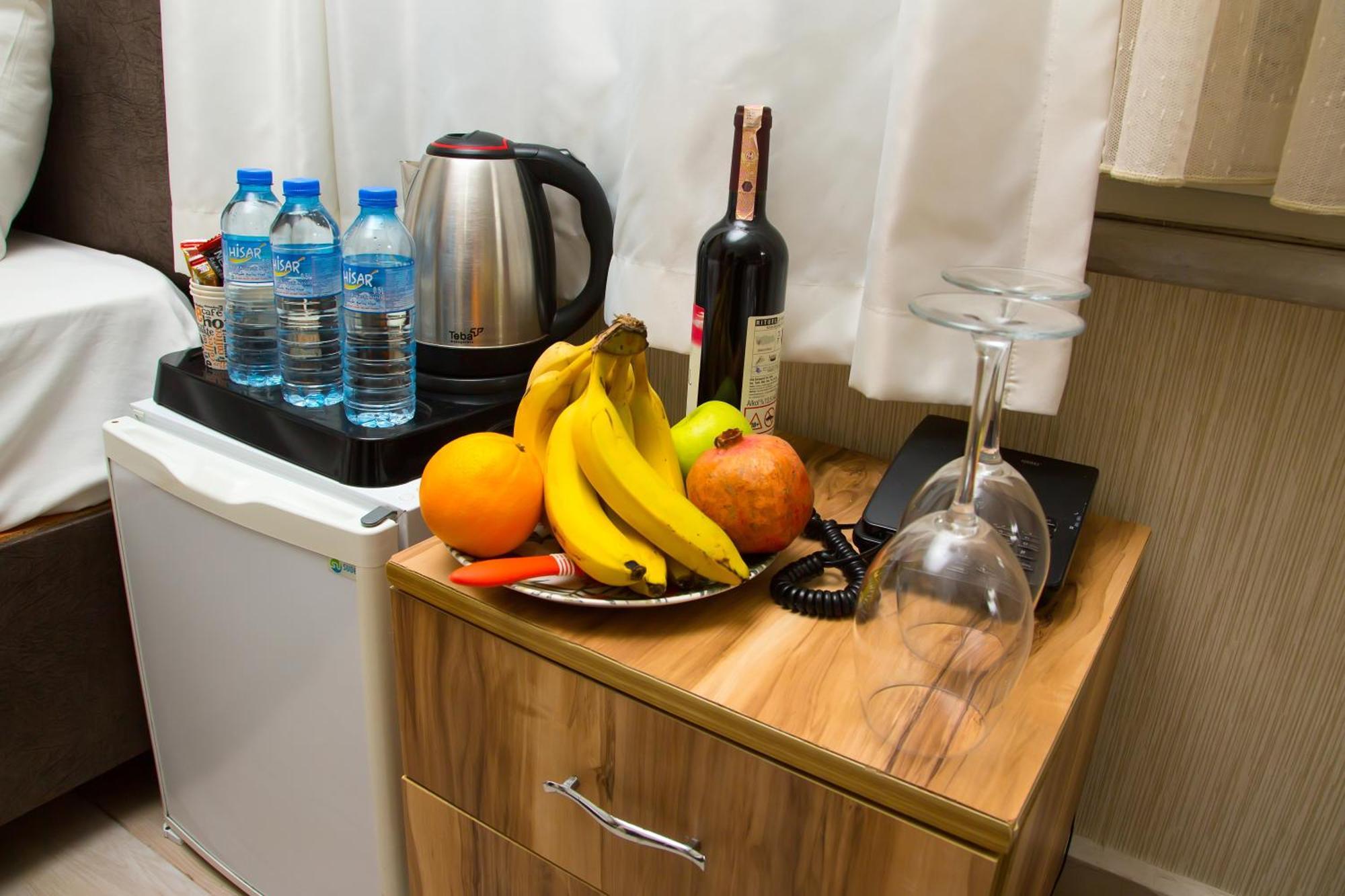 Honey Hotel Istanbul Bagian luar foto