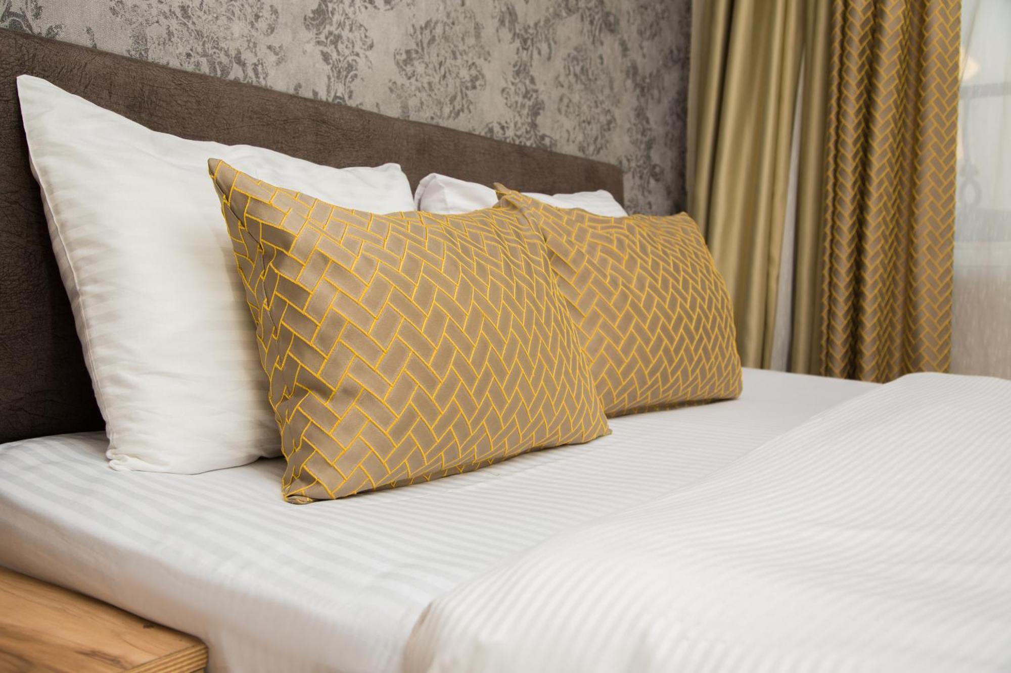 Honey Hotel Istanbul Bagian luar foto