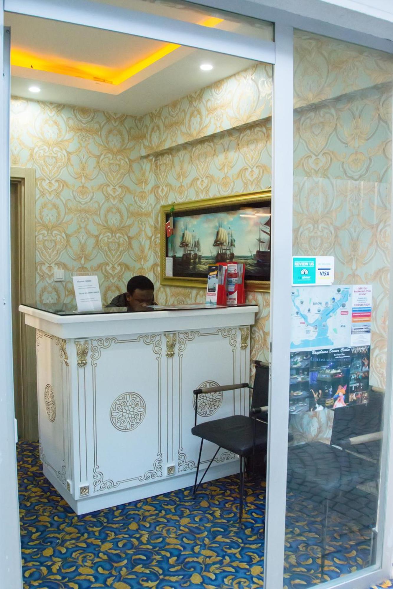 Honey Hotel Istanbul Bagian luar foto