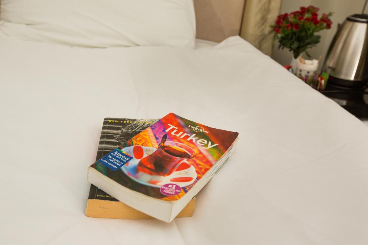 Honey Hotel Istanbul Bagian luar foto